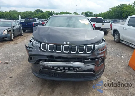 2022 Jeep Compass Latitude 4X4 from USA, damaged, VIN 3C4NJDBB6NT106939